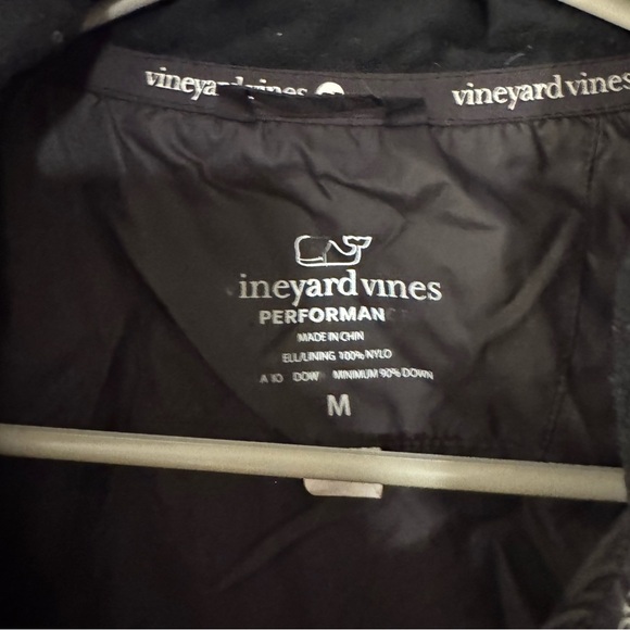 Vineyard Vines Men’s Vest - Picture 4 of 5